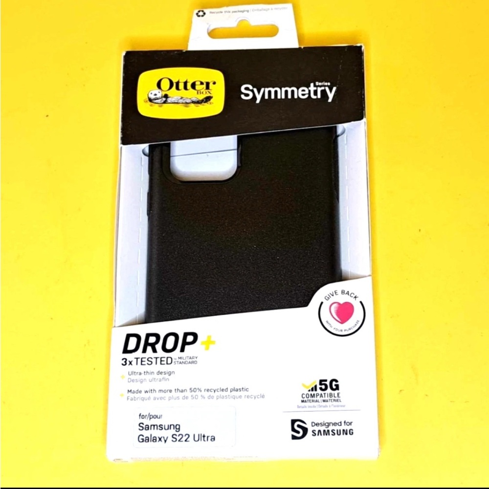 OtterBox Black Symmetry Case for Samsung Galaxy S22 Ultra